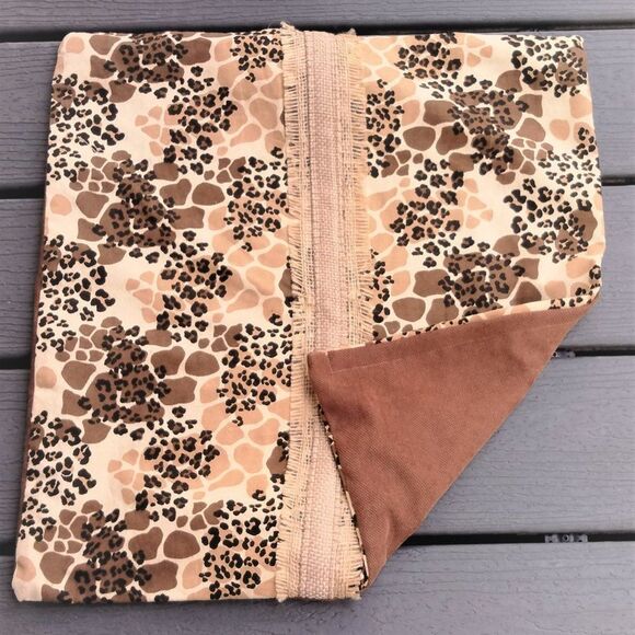 Accent Pillow Animal Print 20 x 20 NEW - Picture 6 of 13